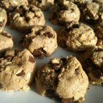 Vegan_oatmeal_chocolate_chip_cookies,_April_2009
